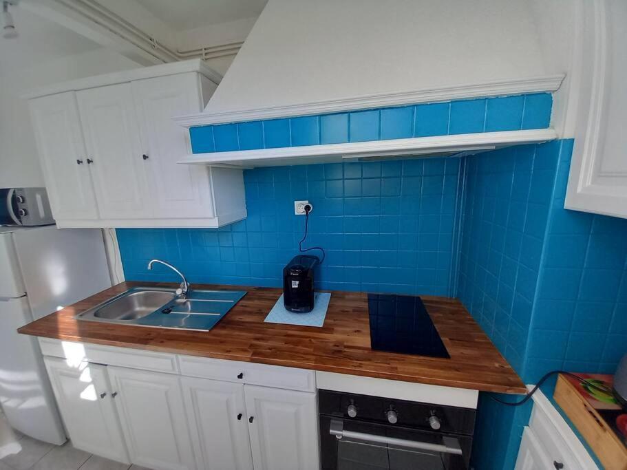 Appart 2/4 Pers Proche Centre Avec Balcon, Parking Narbonne Exteriör bild